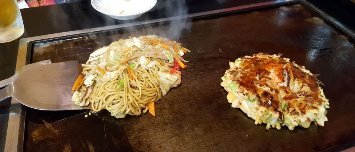 yakisoba-and-okonomiyaki